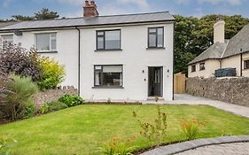 The Bank House- Luxury 3 Bed Cottage With Hot Tub